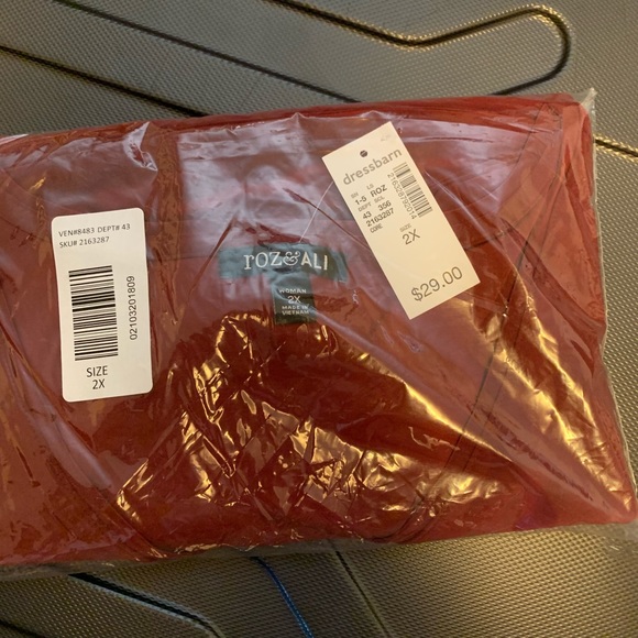 Silky tops - Picture 3 of 3